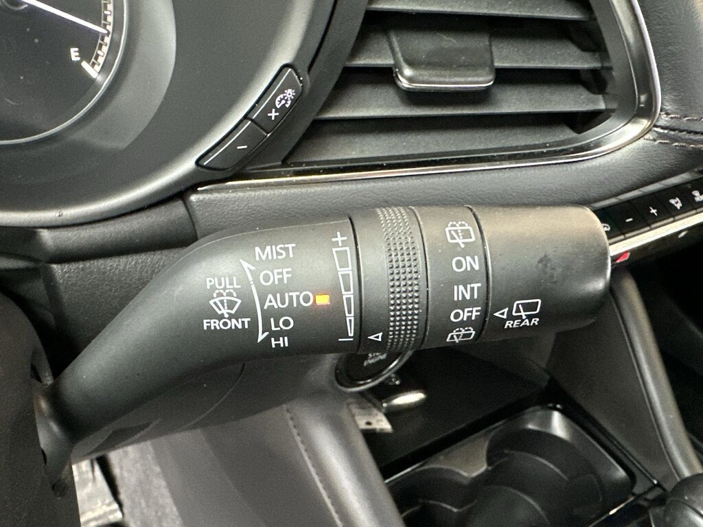 2024 Mazda Mazda3 Hatchback 2.5 s Preferred photo 13