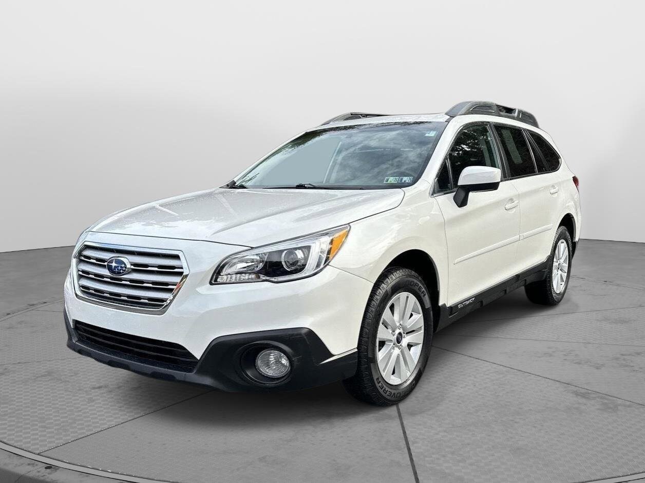 2017 Subaru Outback Premium photo 2