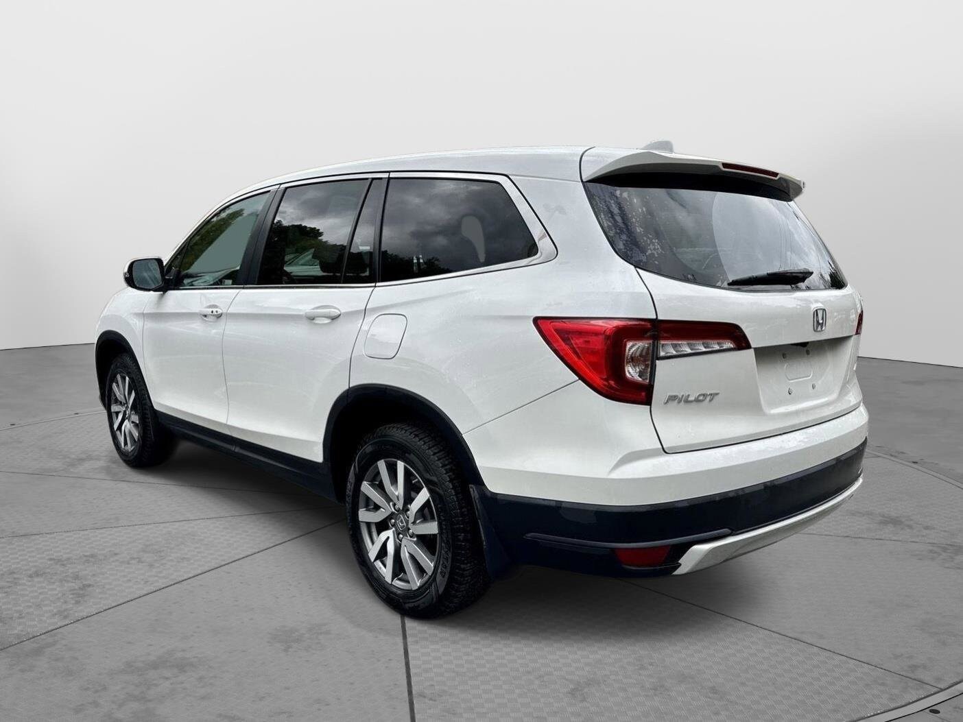 2021 Honda Pilot EX-L photo 3