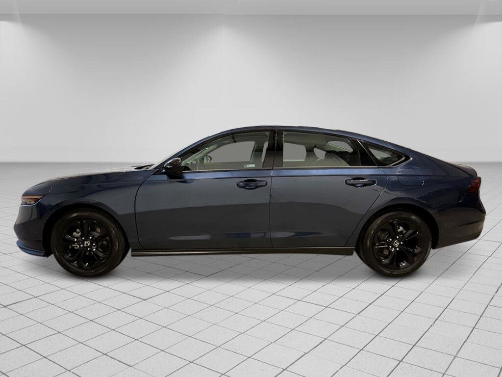 2025 Honda Accord SE photo 2