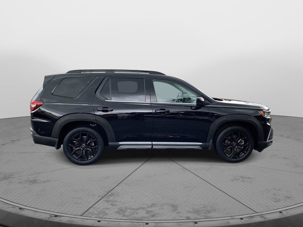 Certified 2025 Honda Pilot Touring SUV