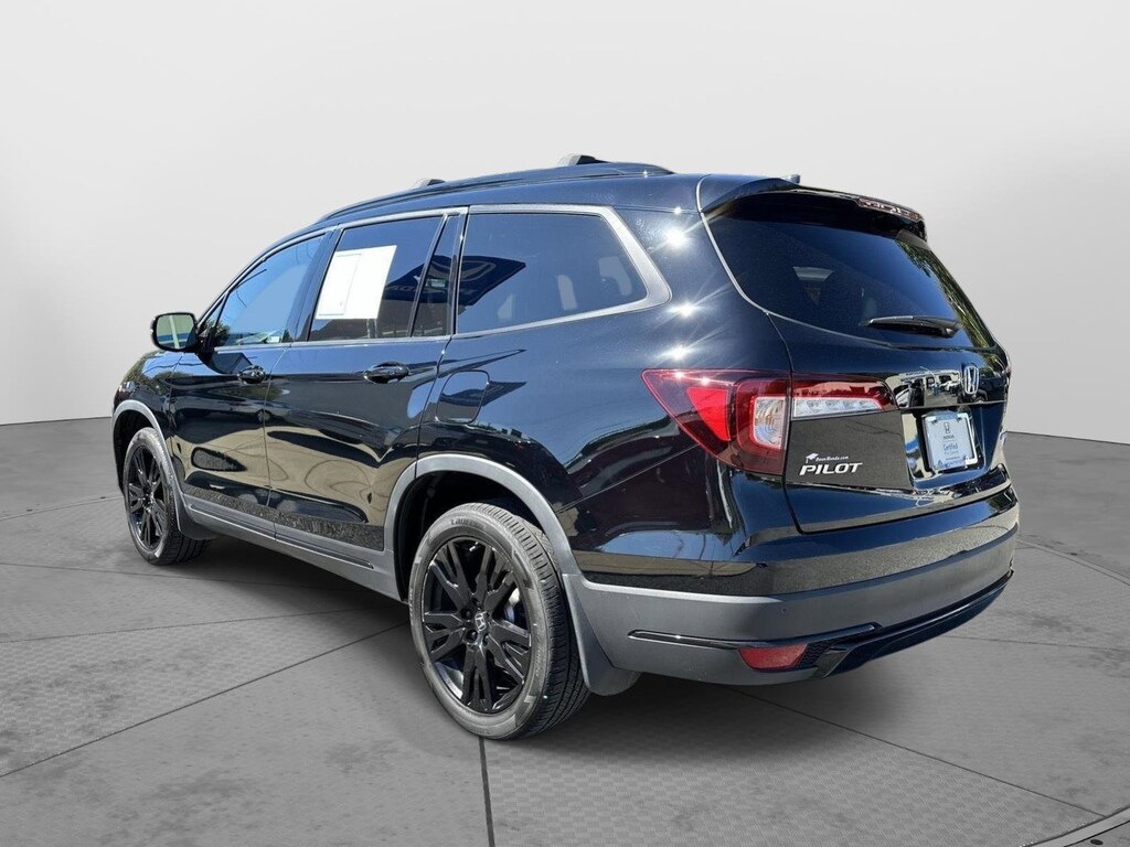 2022 Honda Pilot Black Edition photo 3