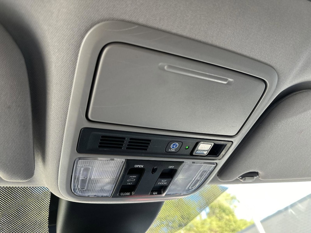 2022 Honda Odyssey Touring photo 28