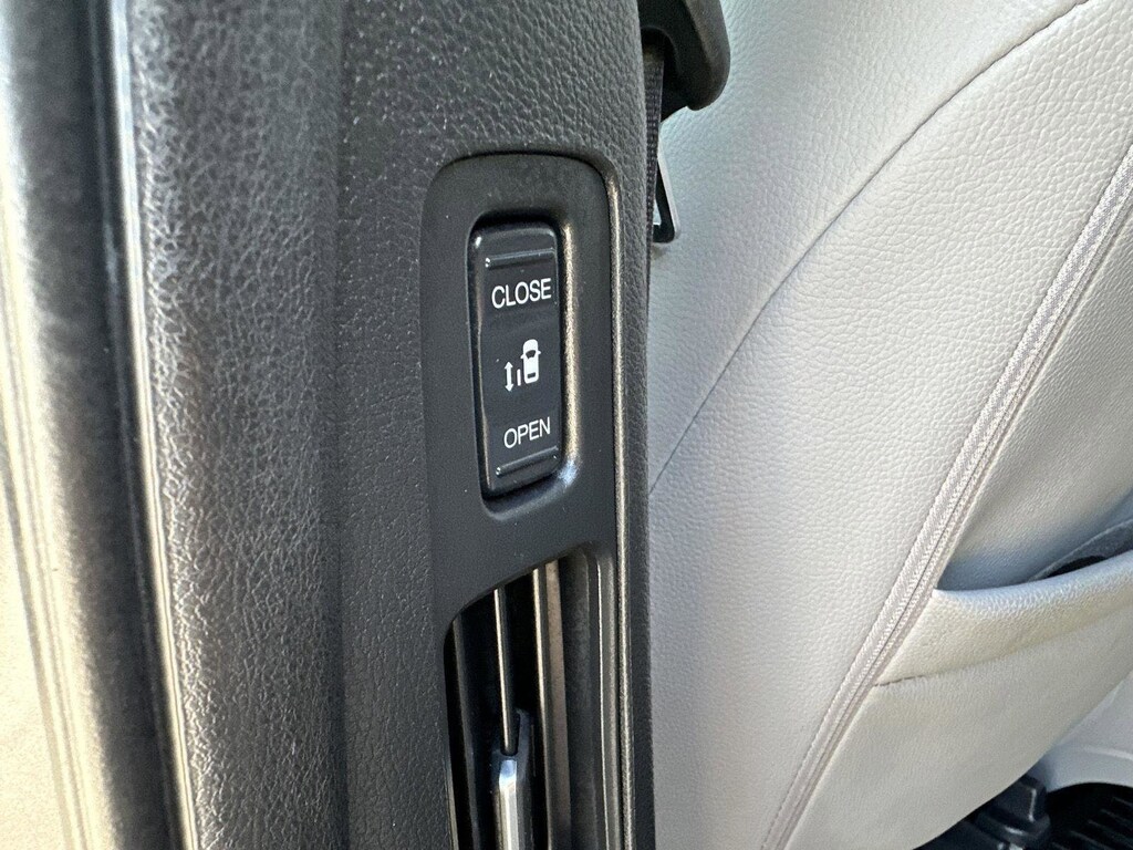 2022 Honda Odyssey Touring photo 40