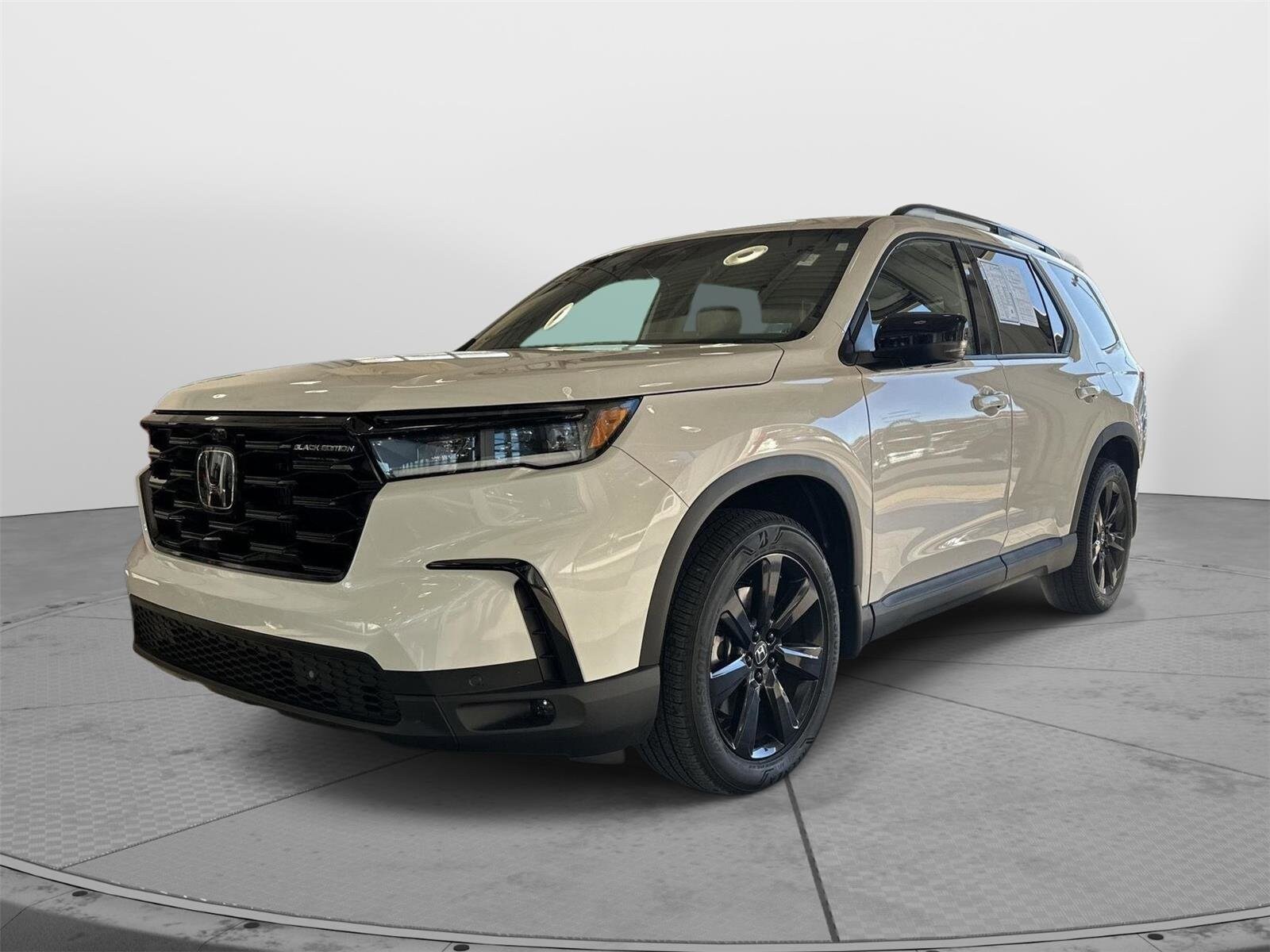 2025 Honda Pilot Black Edition photo 2