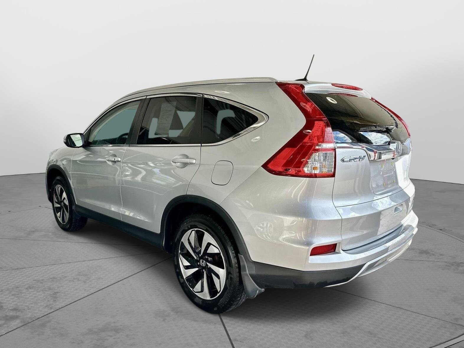 2016 Honda CR-V Touring photo 3