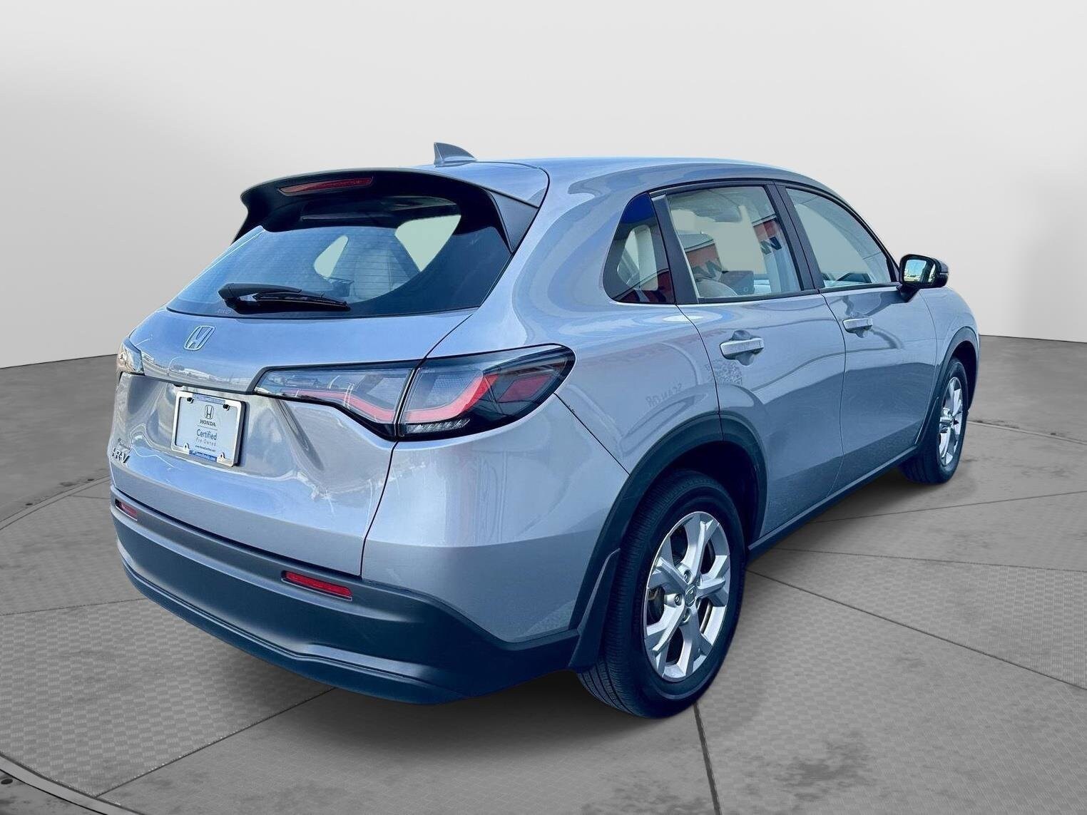 2023 Honda HR-V LX photo 3