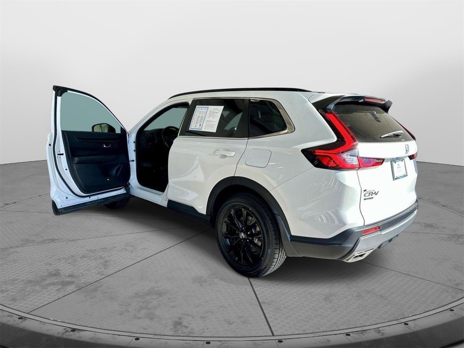 2023 Honda CR-V Hybrid Sport photo 3