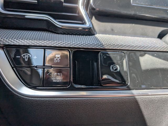 2025 Kia Sportage LX Hybrid - Photo 20
