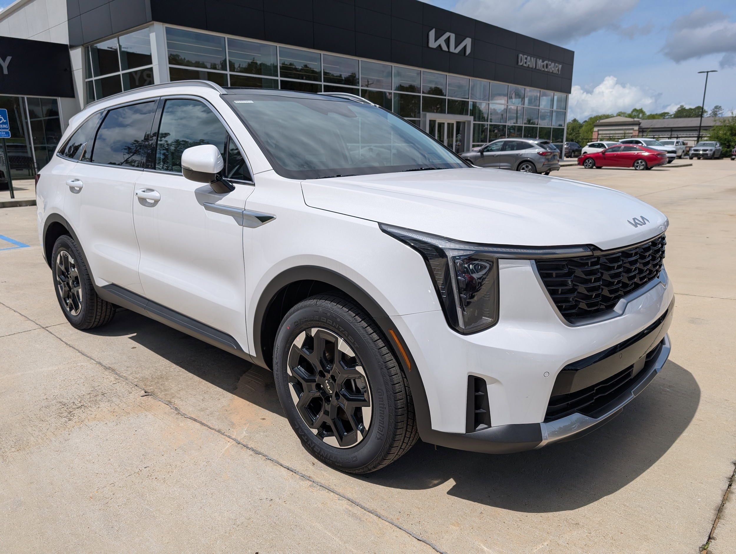 2026 Kia Sorento S AT's photo
