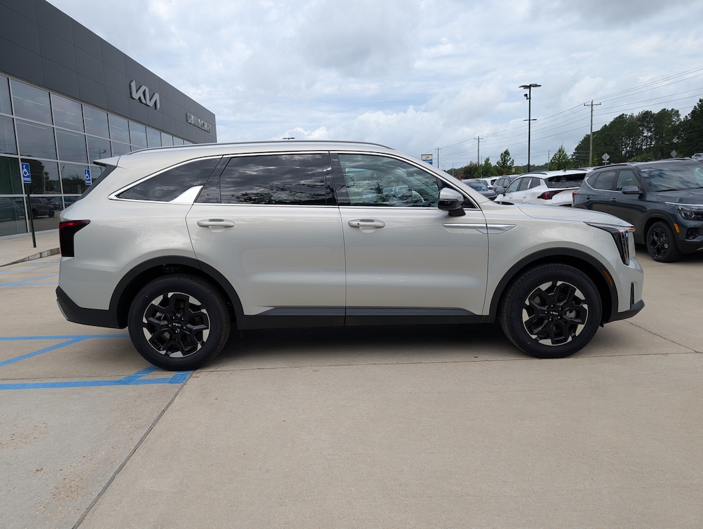New 2026 Kia Sorento S SUV