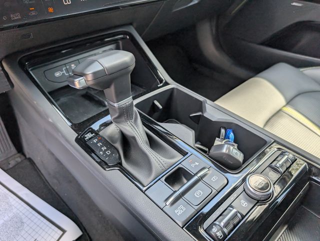 2025 Kia K5 GT - Photo 18