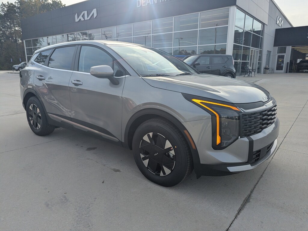 New 2026 Kia Sportage Hybrid LX SUV