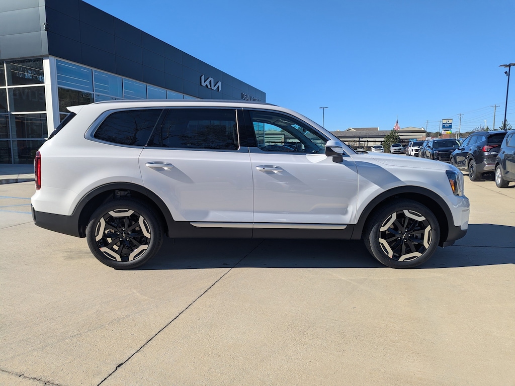 New 2025 Kia Telluride S SUV