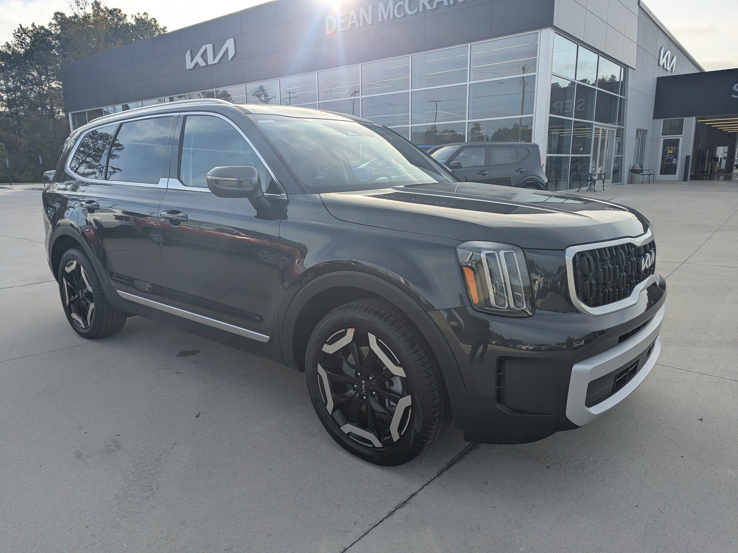 2025 Kia Telluride EX's photo