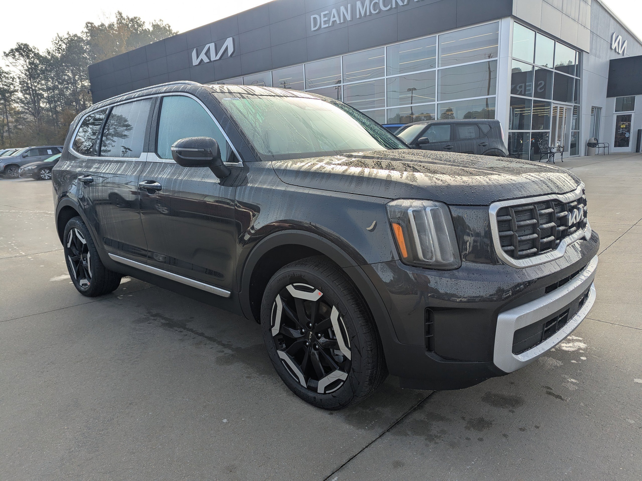 2025 Kia Telluride S's photo
