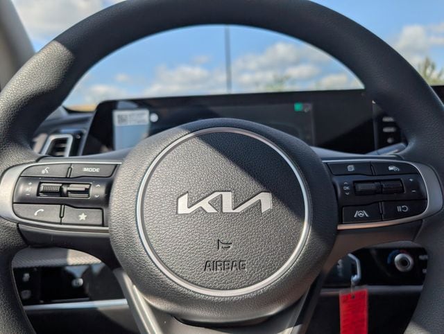2025 Kia Sportage LX Hybrid - Photo 17