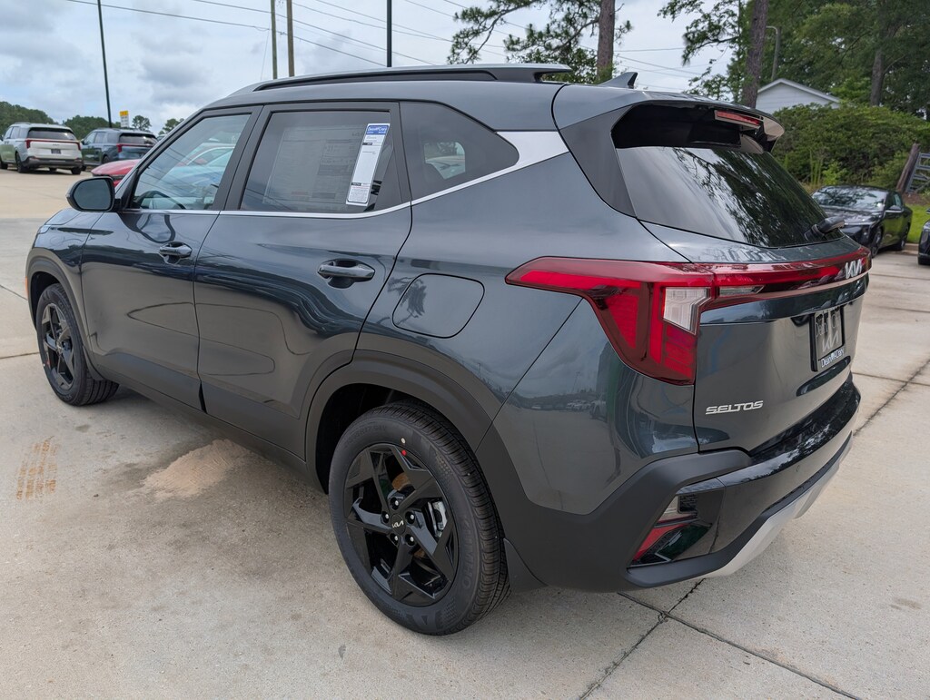 New 2026 Kia Seltos EX SUV