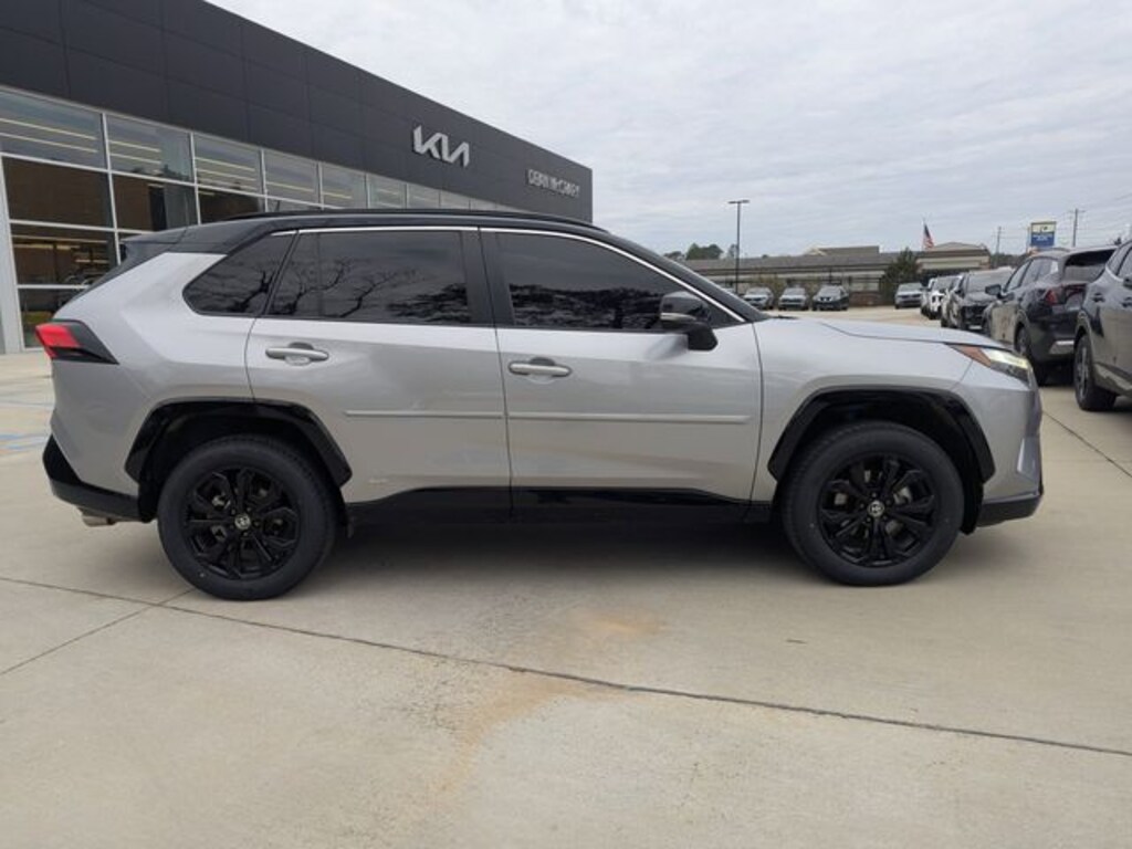Used 2022 Toyota RAV4 Hybrid XSE SUV