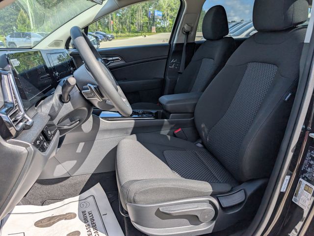 2025 Kia Sportage LX Hybrid - Photo 11