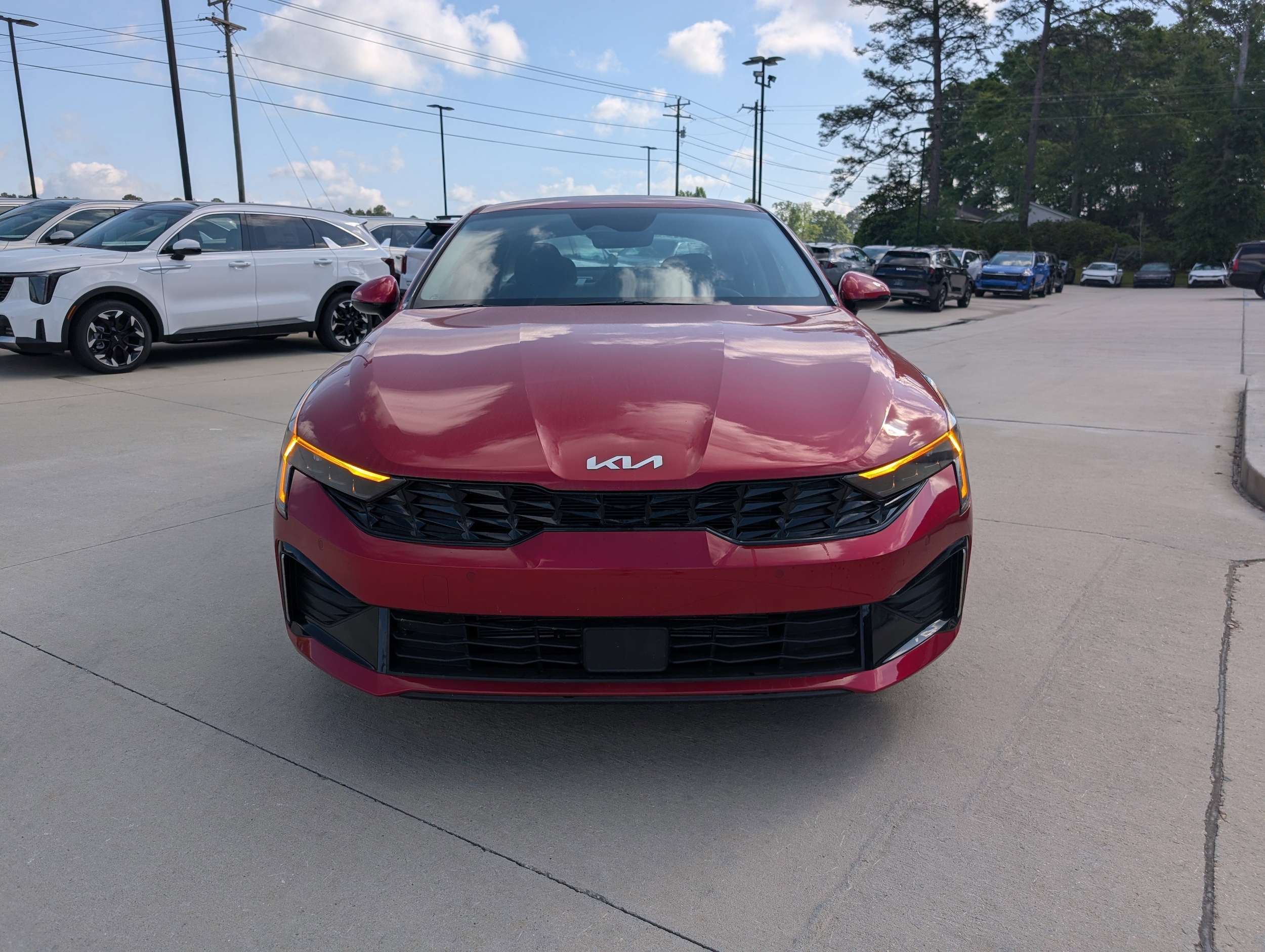 2025 Kia K5 LXS - Photo 8