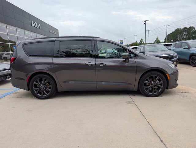 Used 2020 Chrysler Pacifica Touring L with VIN 2C4RC1BG1LR216903 for sale in Hattiesburg, MS
