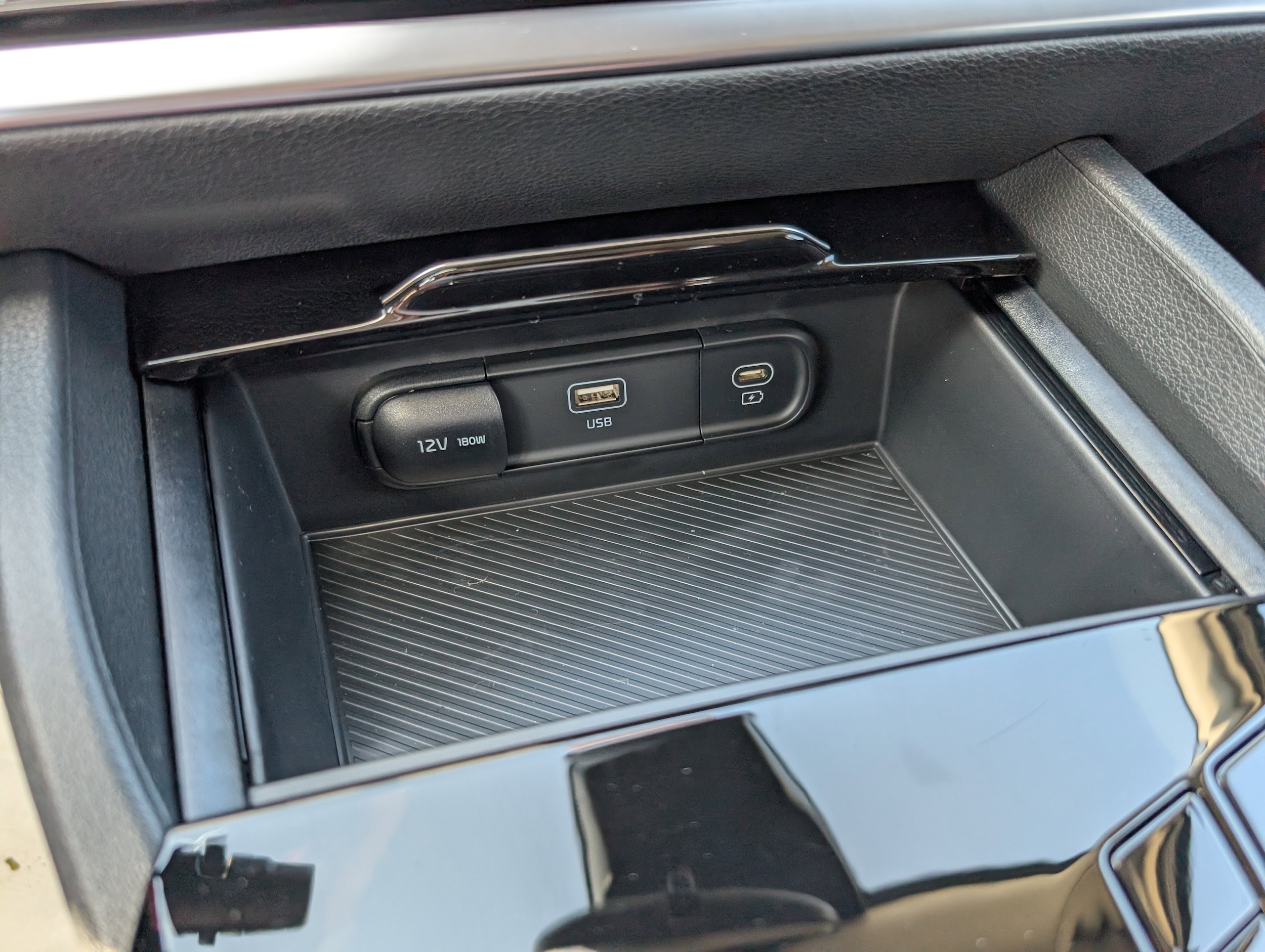 2025 Kia Sportage LX Hybrid - Photo 16