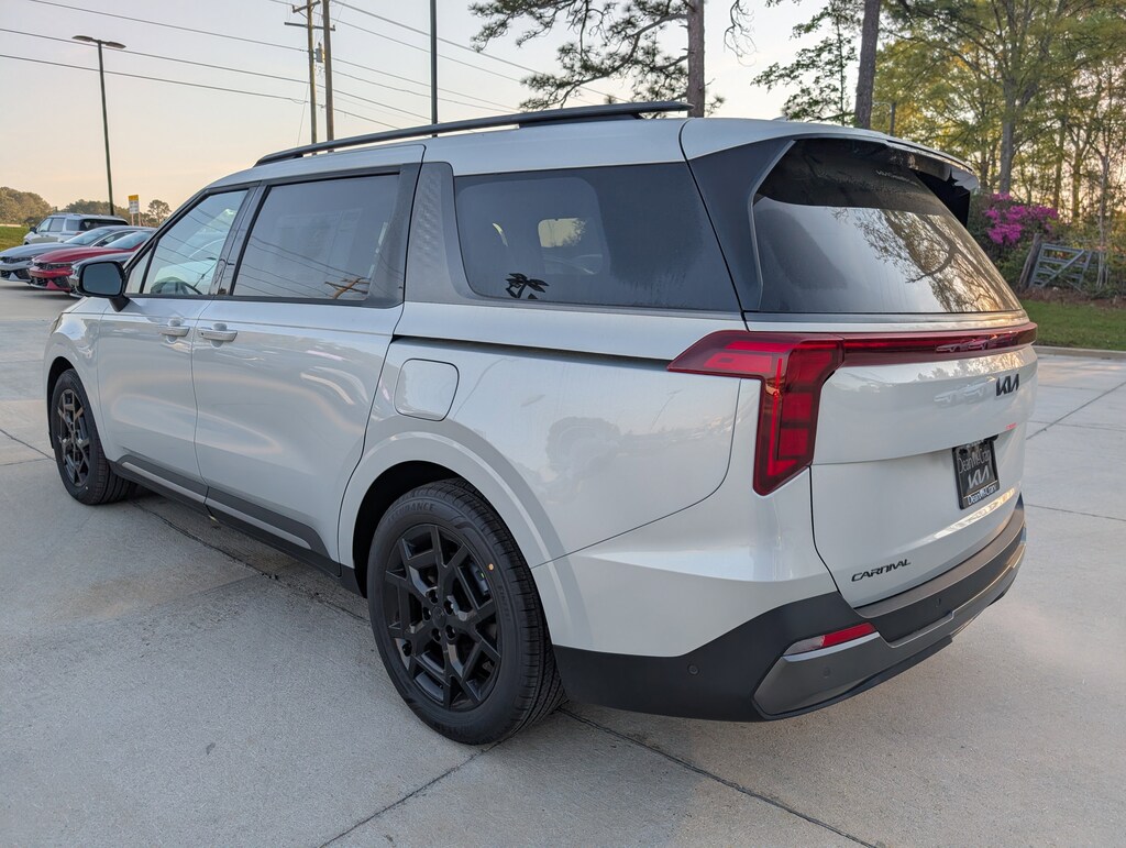 New 2026 Kia Carnival SX Van Passenger Van