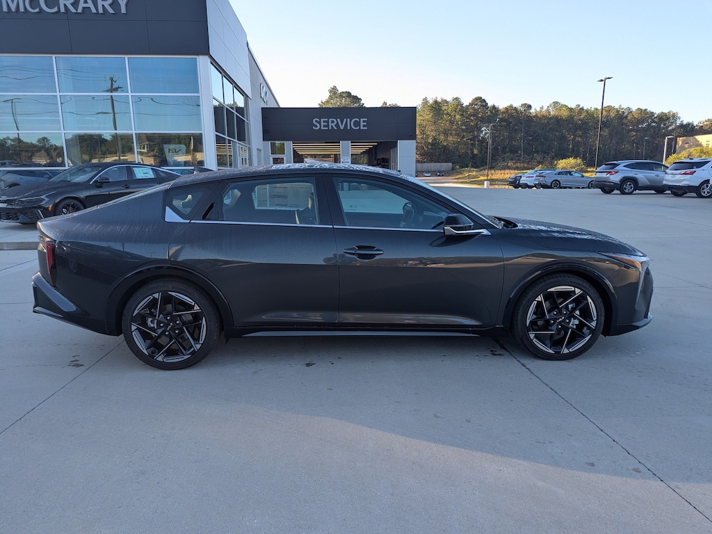 New 2025 Kia K4 GT-Line Sedan
