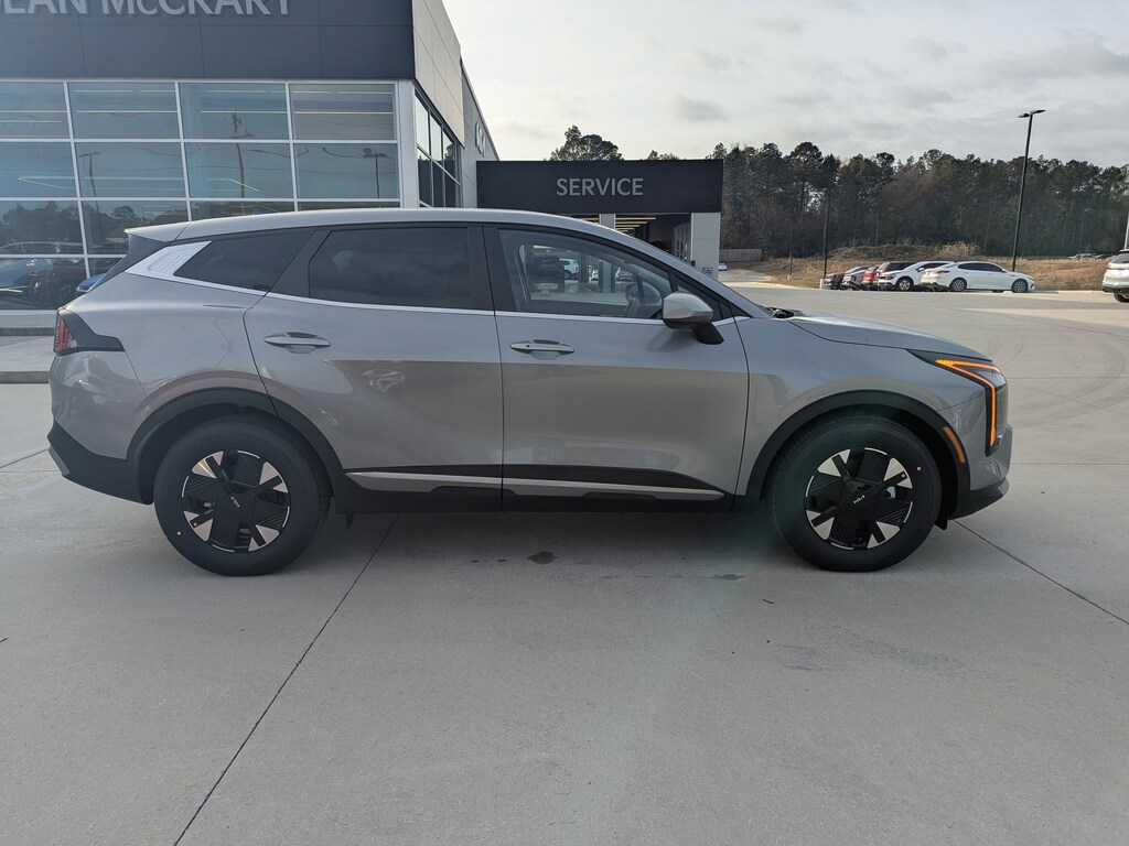New 2026 Kia Sportage Hybrid LX SUV