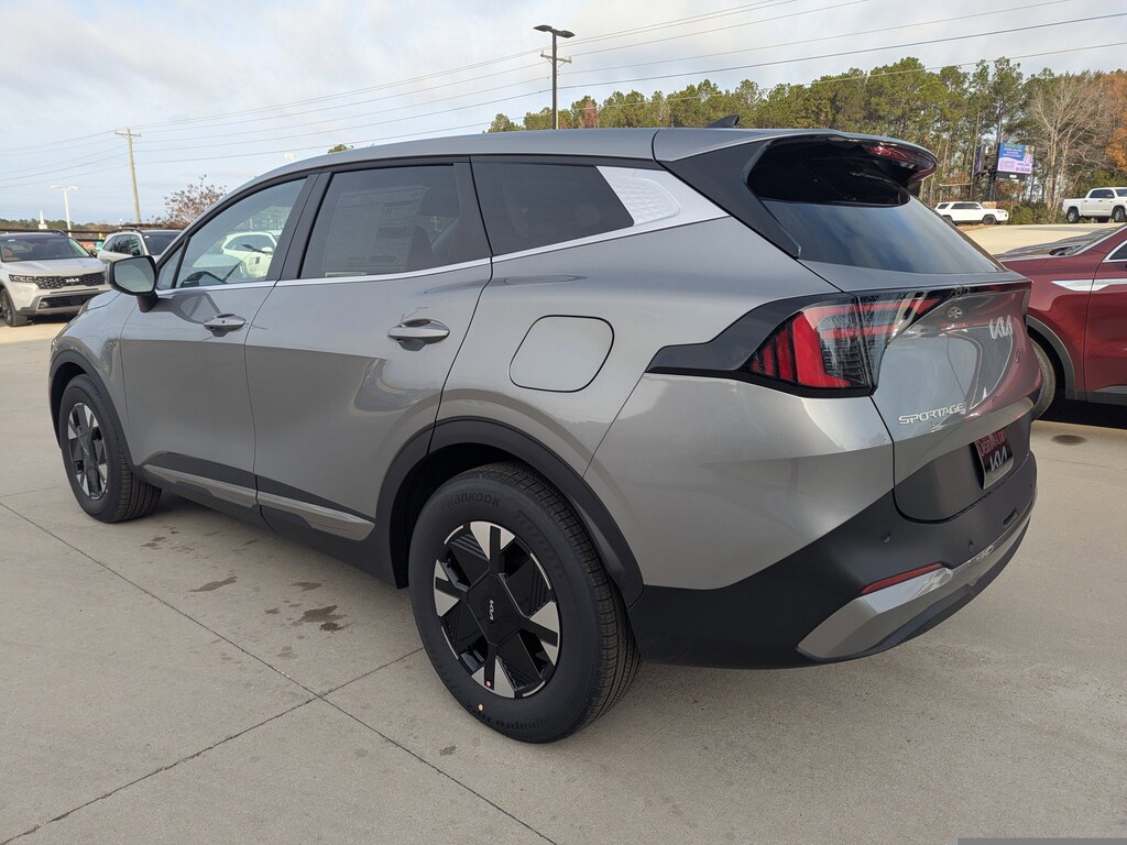 New 2026 Kia Sportage Hybrid LX SUV