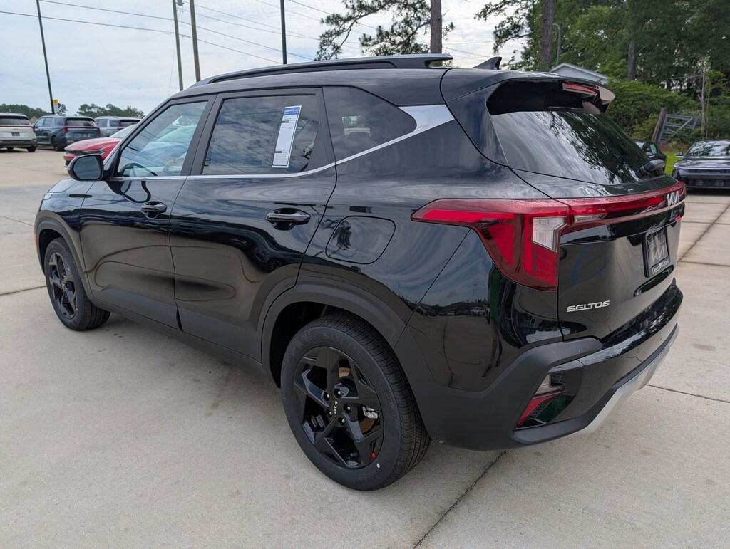 New 2026 Kia Seltos EX SUV