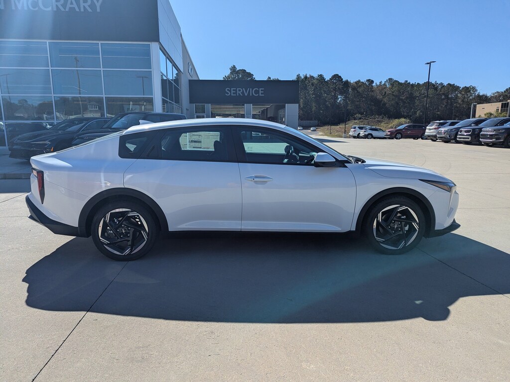 New 2025 Kia K4 EX Sedan