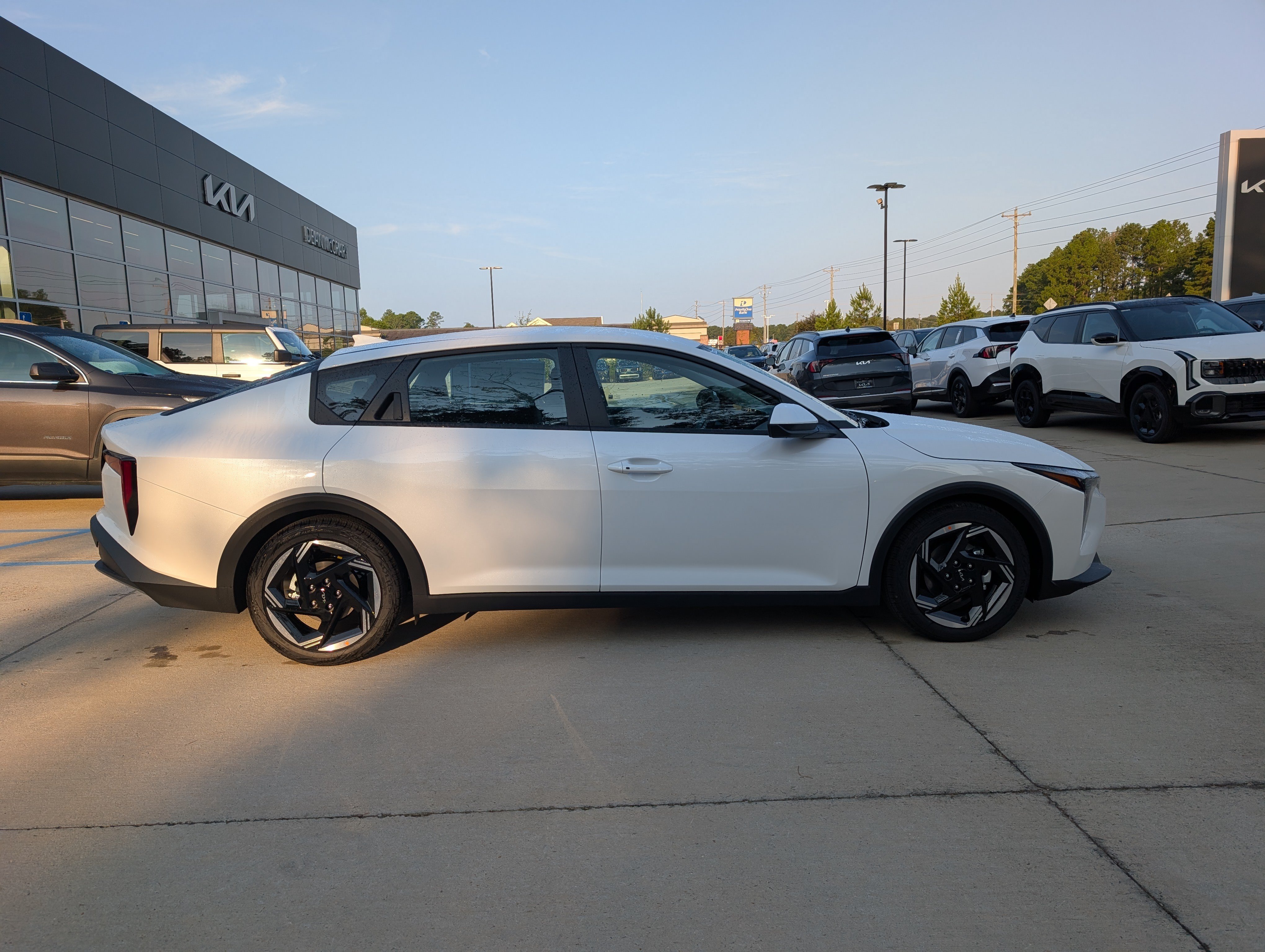 New 2026 Kia K4 EX Sedan