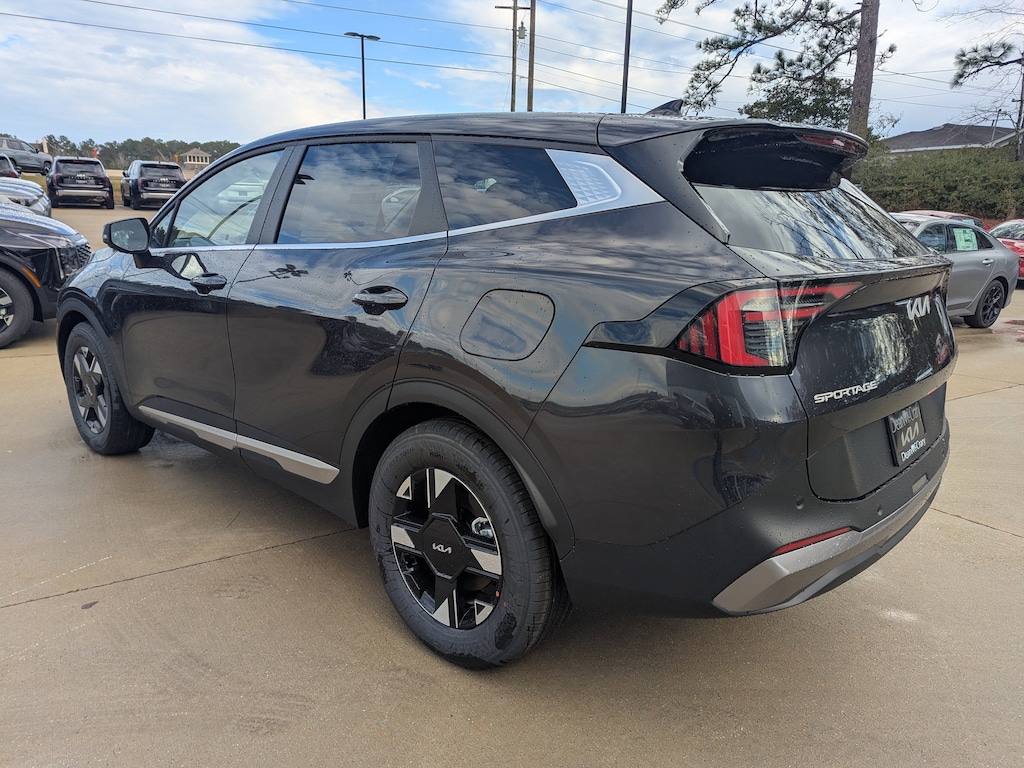 New 2026 Kia Sportage LX SUV