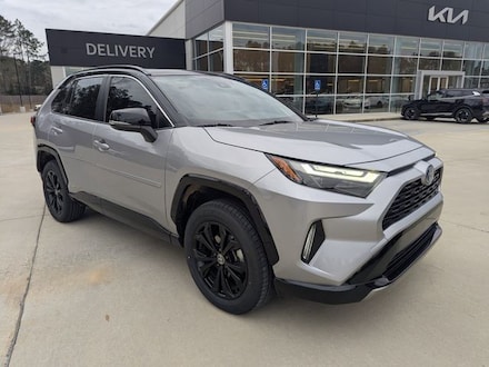 2022 Toyota RAV4 Hybrid XSE SUV