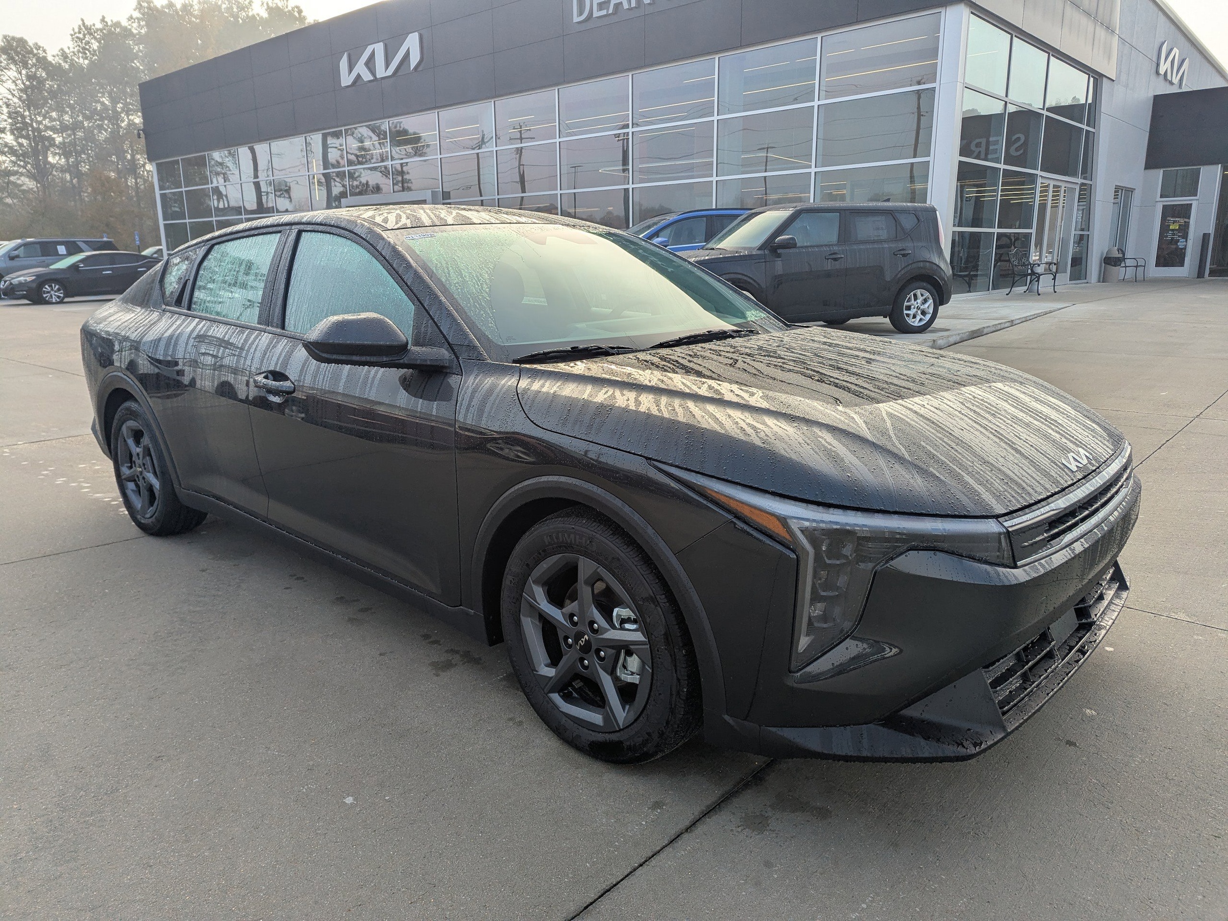 2025 Kia K4 LXS's photo