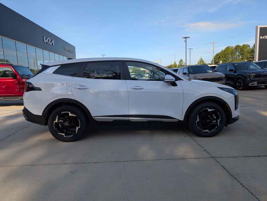 New 2026 Kia Sportage EX SUV