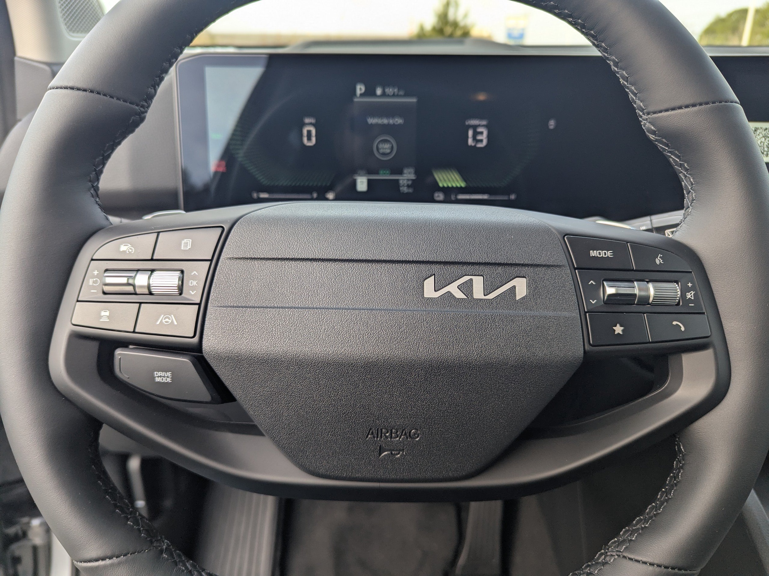 2026 Kia Sportage LX Hybrid - Photo 13