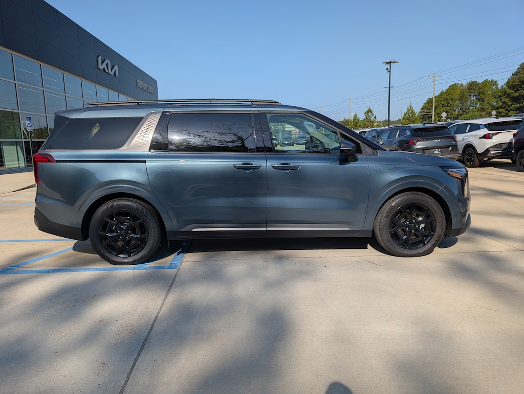 New 2026 Kia Carnival SX Prestige Van Passenger Van