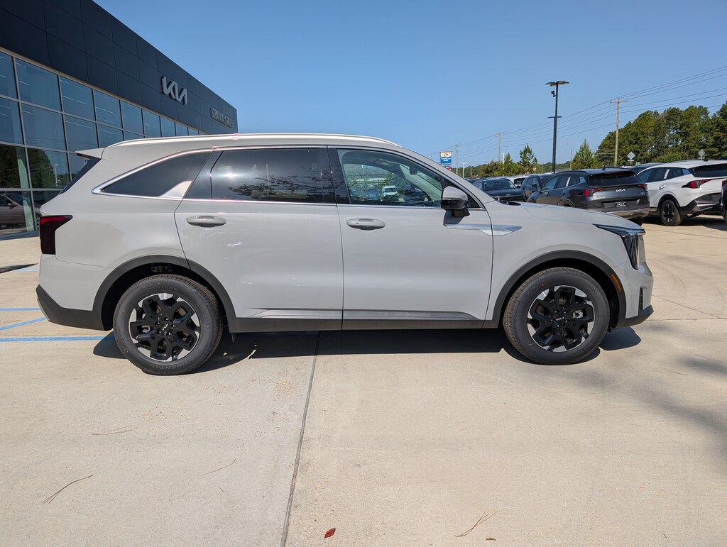 New 2026 Kia Sorento S SUV