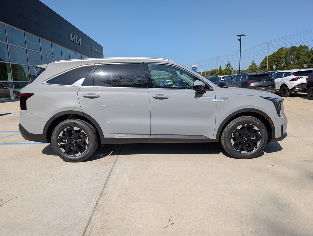 New 2026 Kia Sorento S SUV