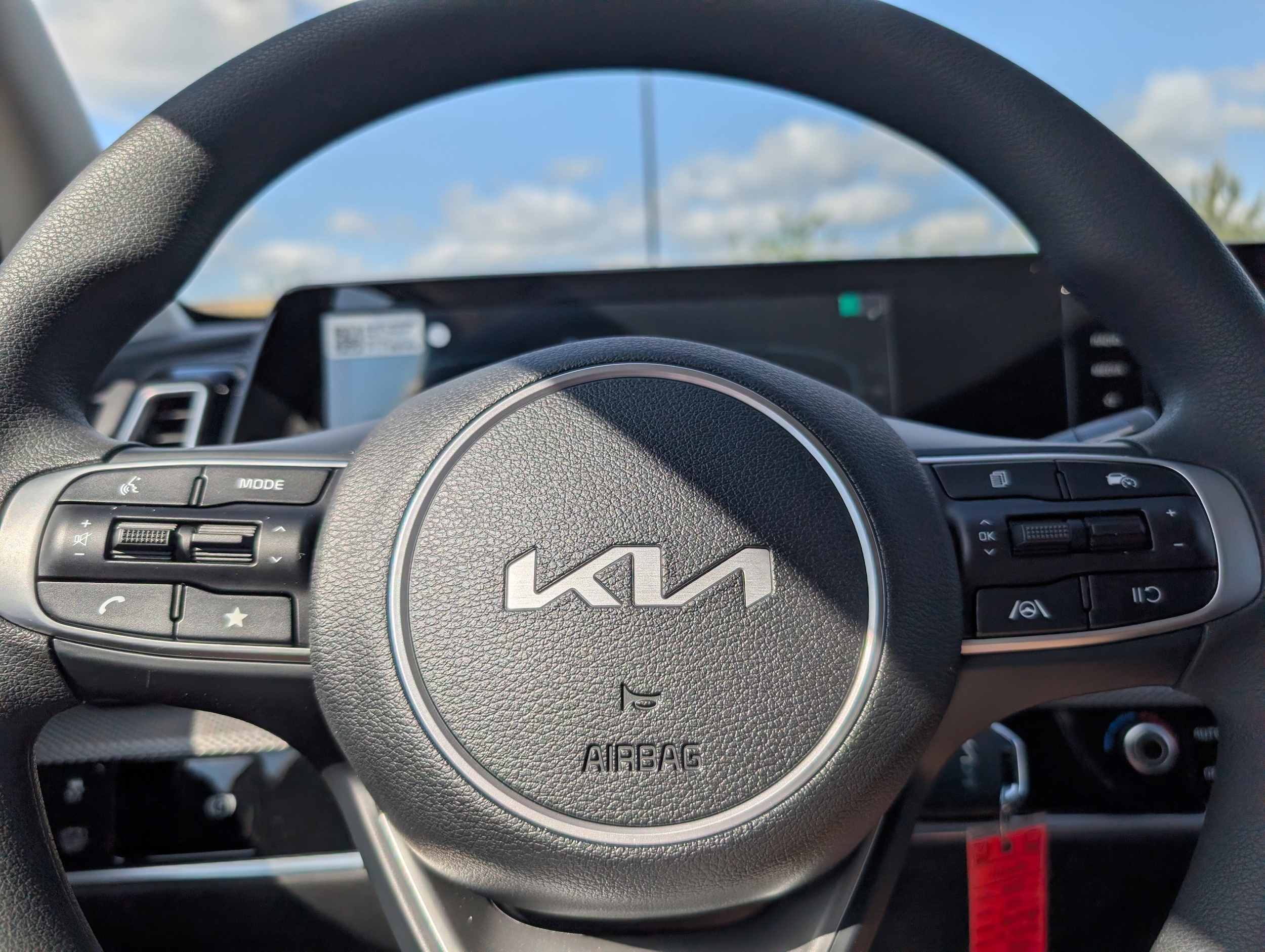 2025 Kia Sportage LX Hybrid - Photo 18