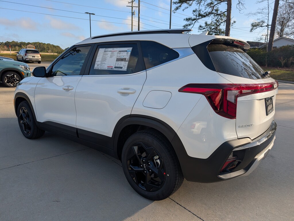 New 2026 Kia Seltos EX SUV