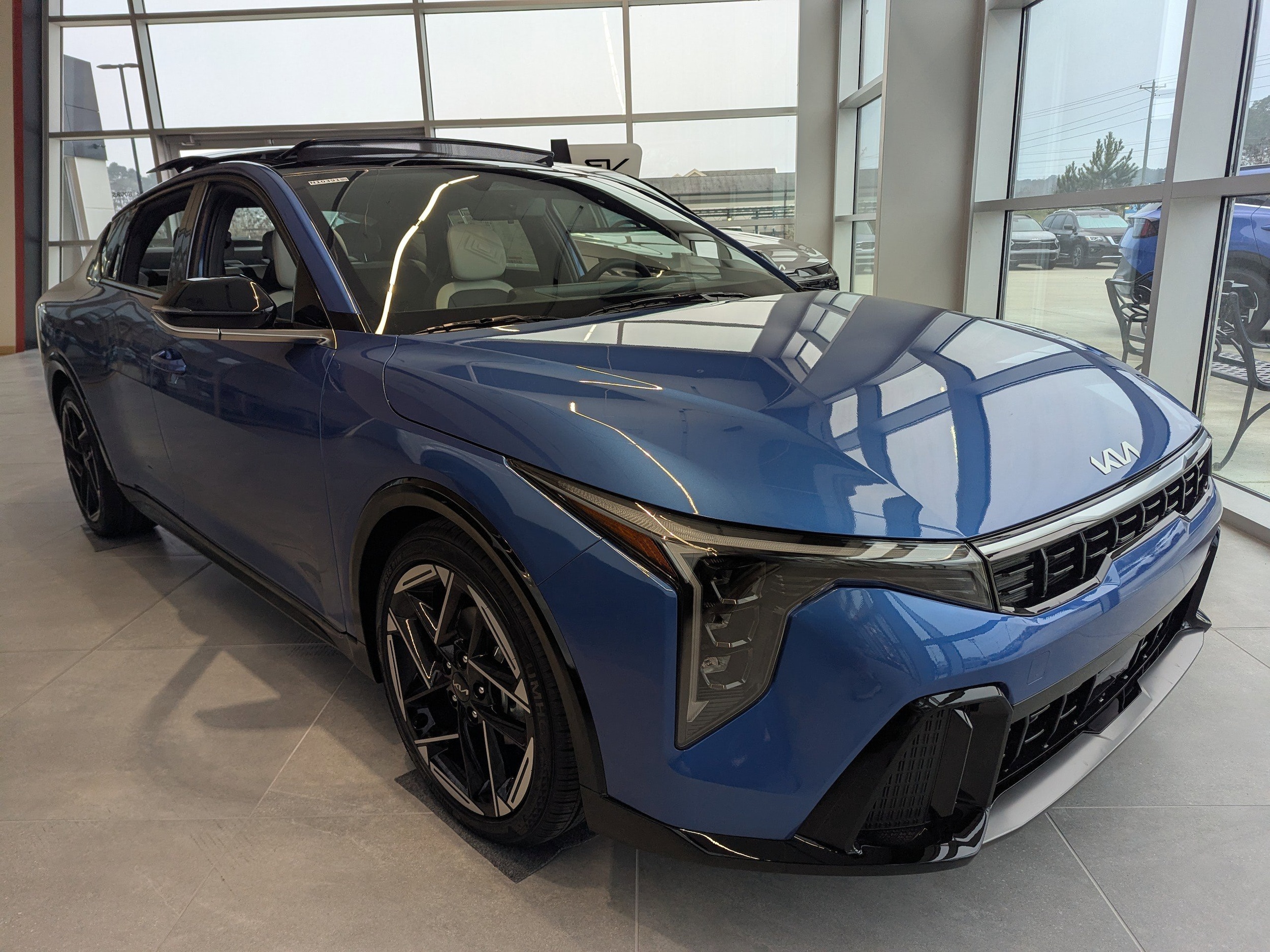 2025 Kia K4 GT-LINE's photo