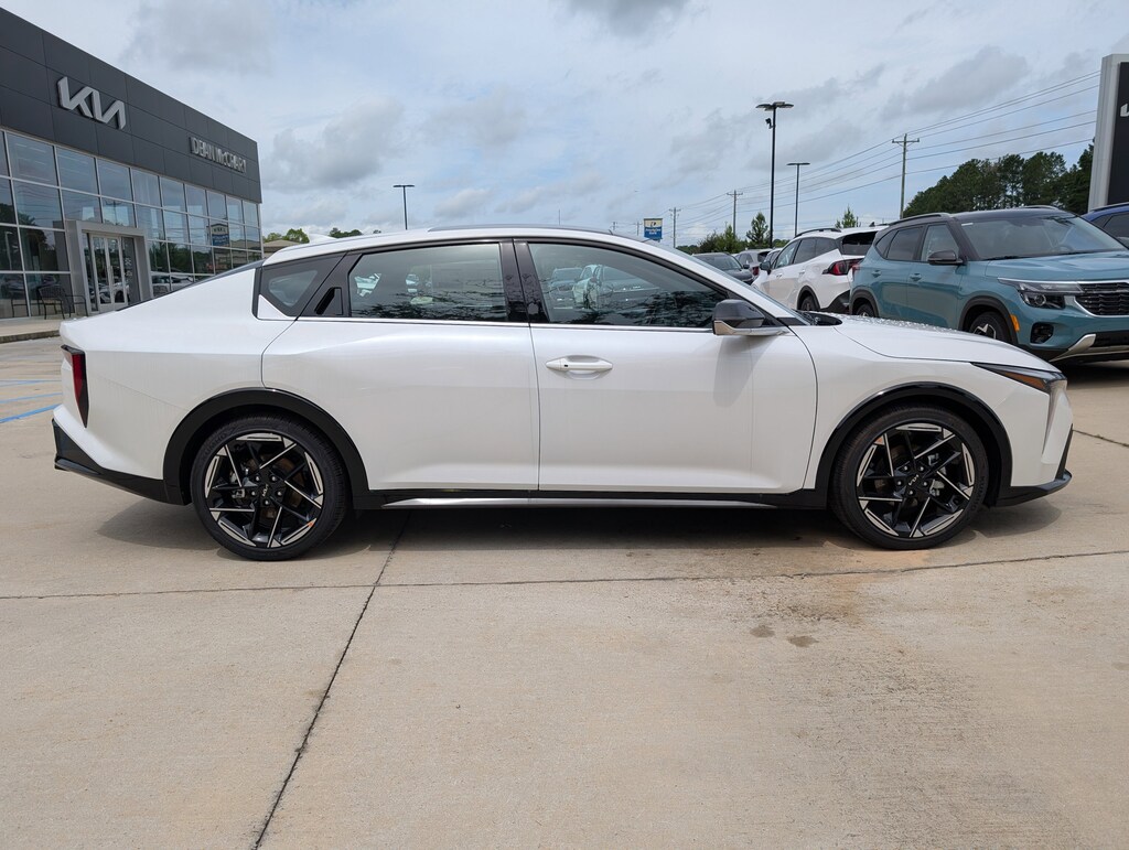 New 2026 Kia K4 GT-Line Sedan