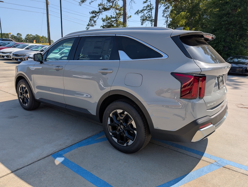 New 2026 Kia Sorento S SUV