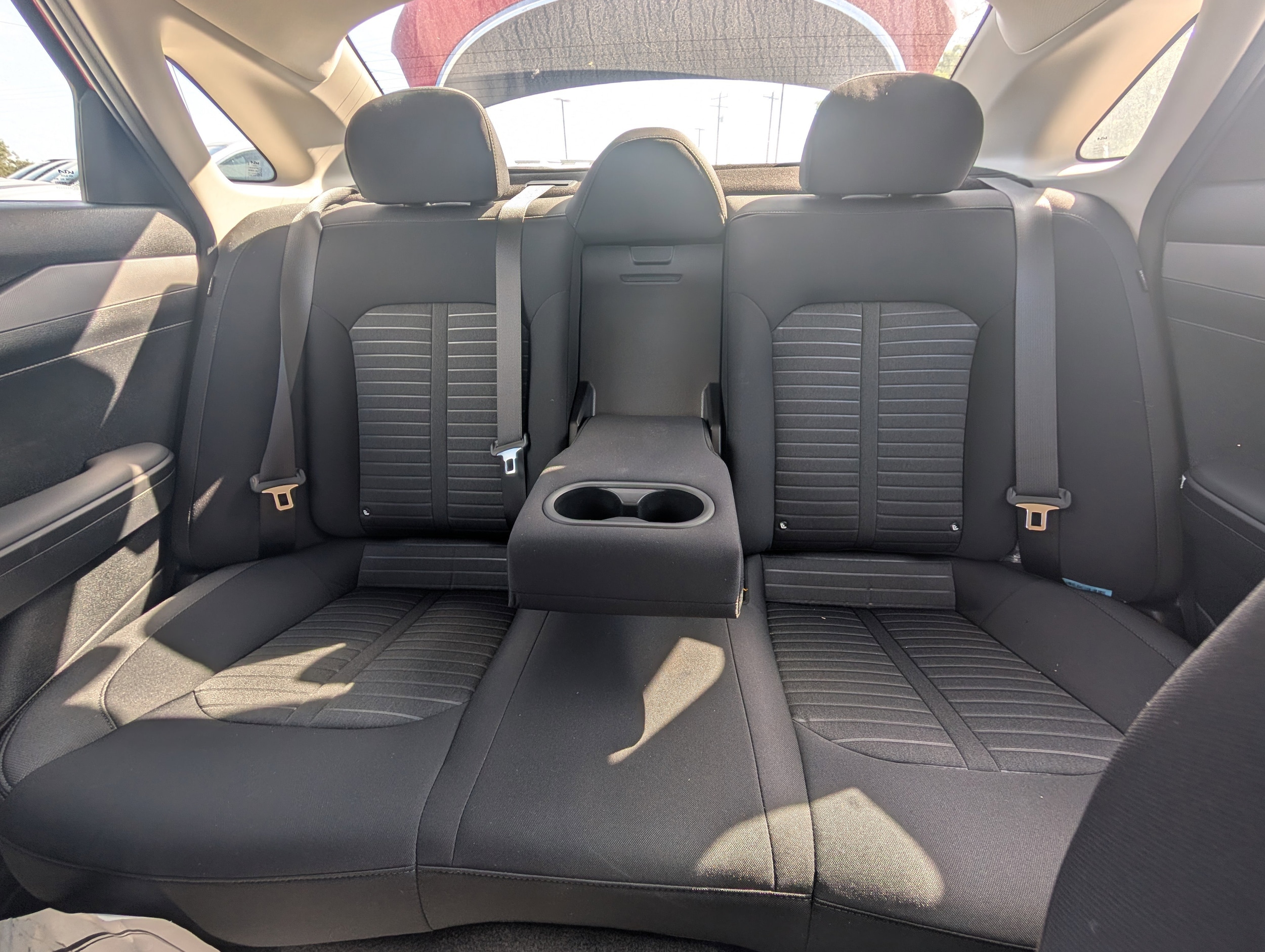 2025 Kia K5 LXS - Photo 23