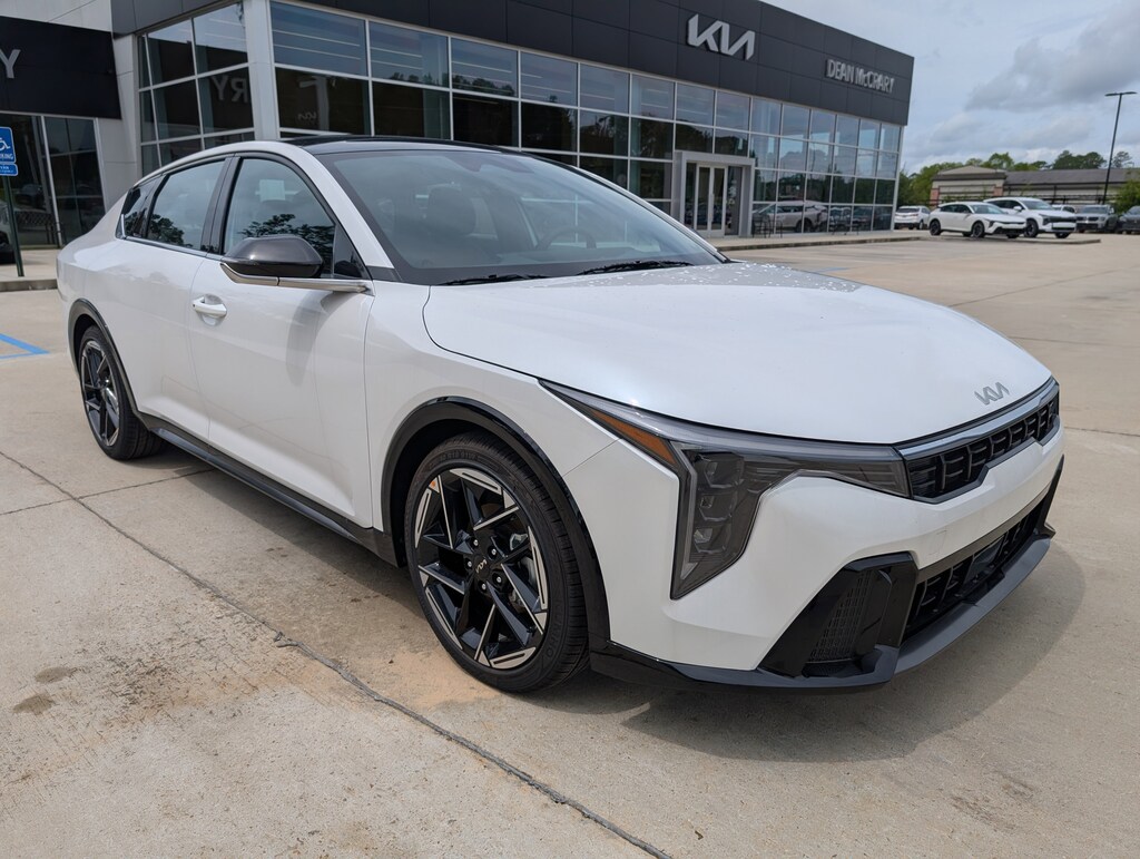 New 2026 Kia K4 GT-Line Sedan
