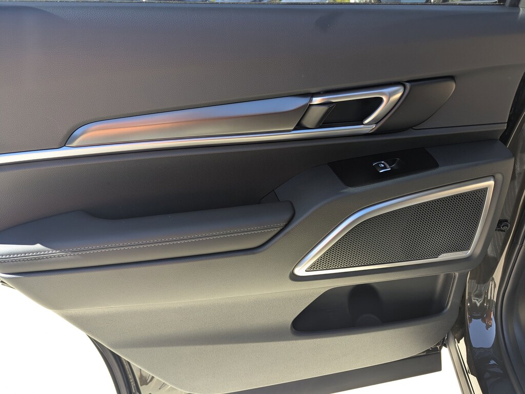 New 2025 Kia Telluride S SUV